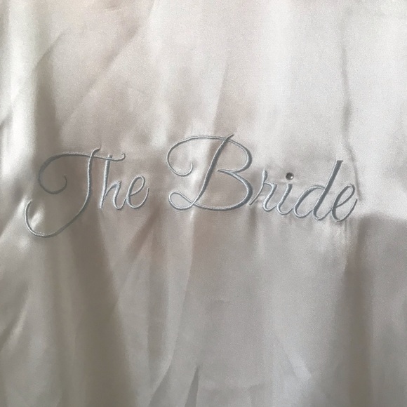 Bride Nightie and Robe - Picture 3 of 8